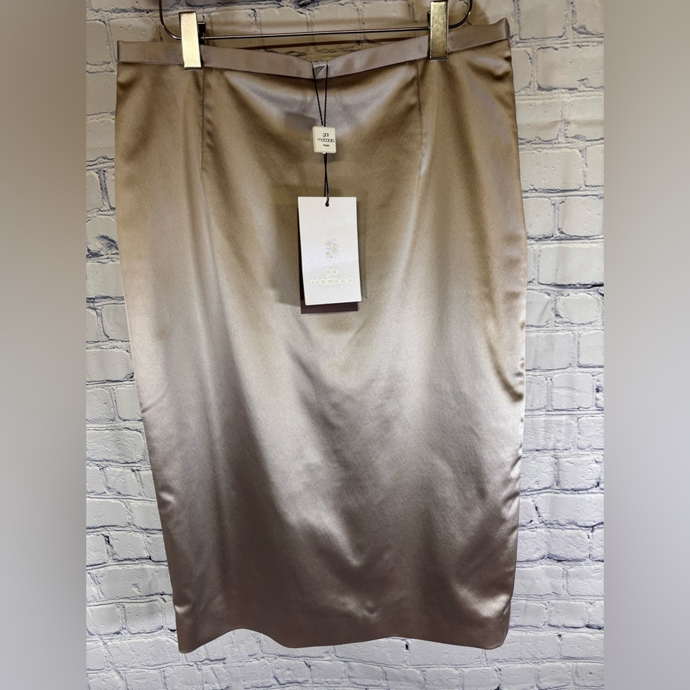 NWT VINTAGE Gai Mattiolo Italian Luxury Designer Champagne Satin Pencil Skirt M